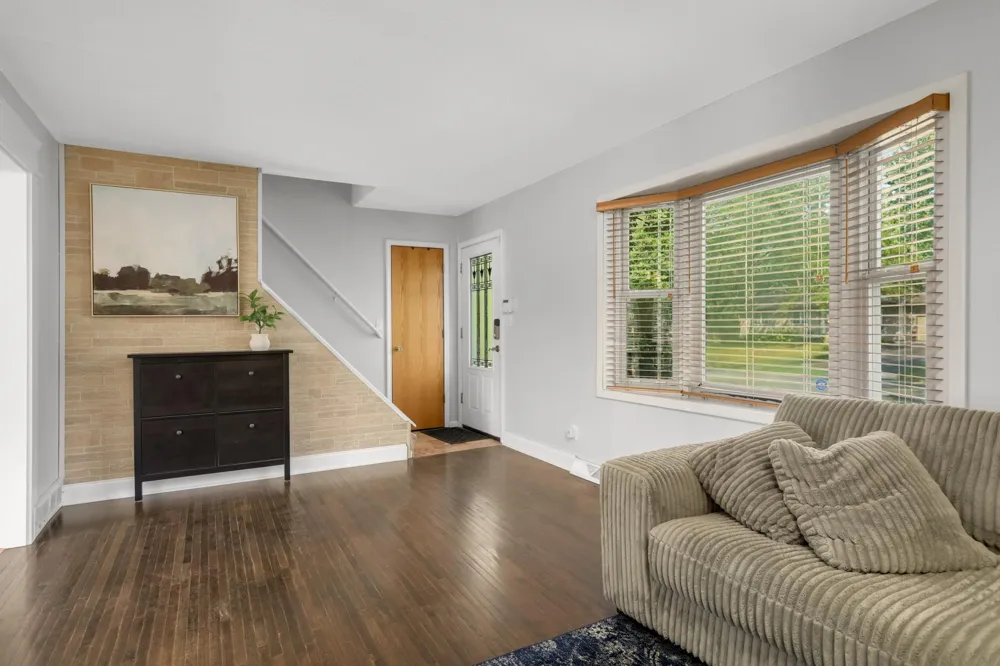 1459 Rainbow Avenue Maple Plain, MN 55359