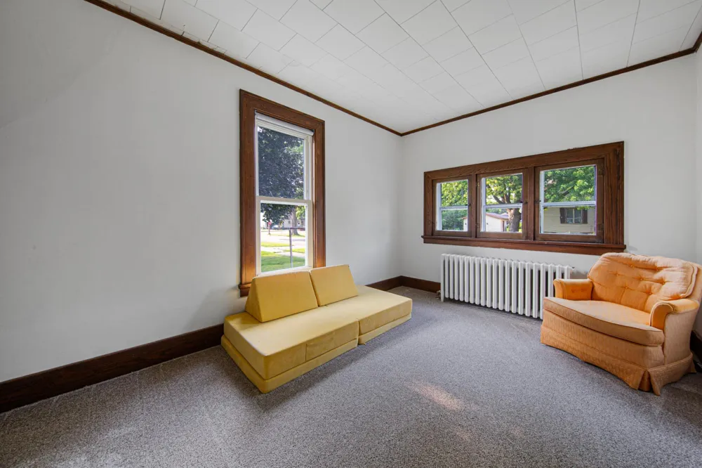 200 First Avenue SE Mapleton, MN 56065