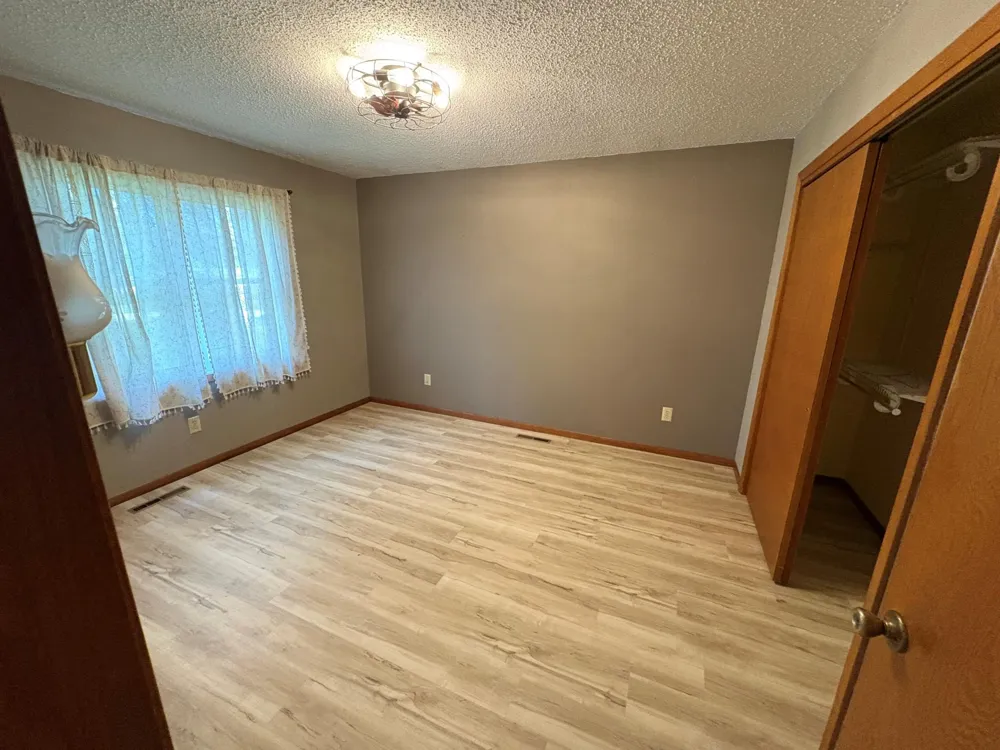 406 Noland Avenue Hayward, MN 56043