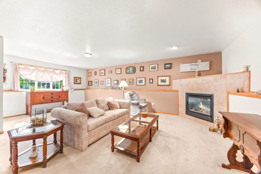 805 3rd Avenue NW Buffalo, MN 55313