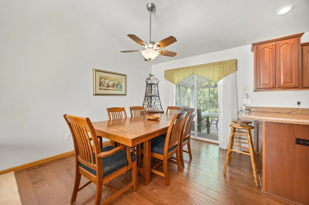 805 3rd Avenue NW Buffalo, MN 55313
