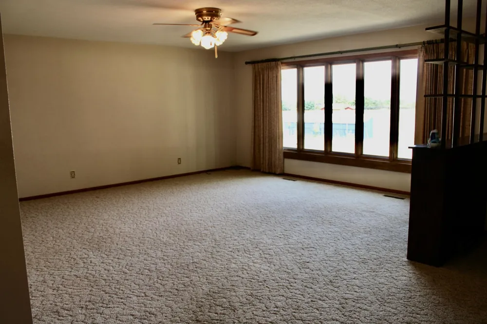 506 Lincoln Avenue W Karlstad, MN 56732