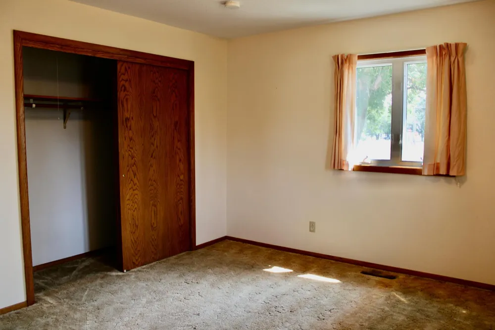 506 Lincoln Avenue W Karlstad, MN 56732