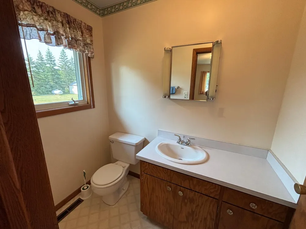 506 Lincoln Avenue W Karlstad, MN 56732