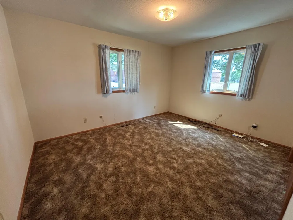 506 Lincoln Avenue W Karlstad, MN 56732