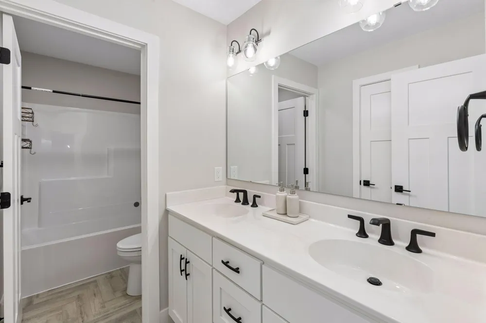 7400 Agate Trail Inver Grove Heights, MN 55077