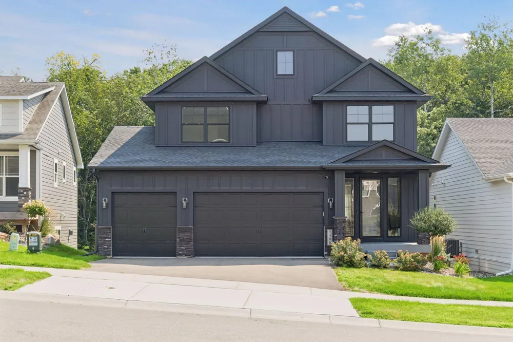 7400 Agate Trail Inver Grove Heights, MN 55077