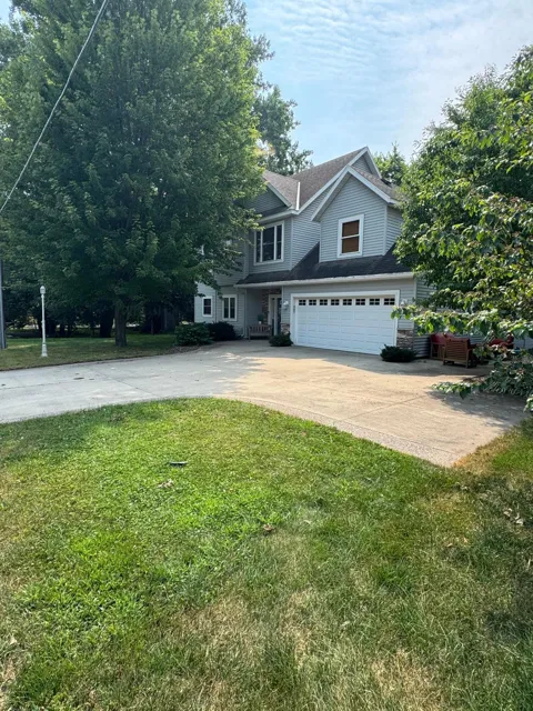 208 2nd Street