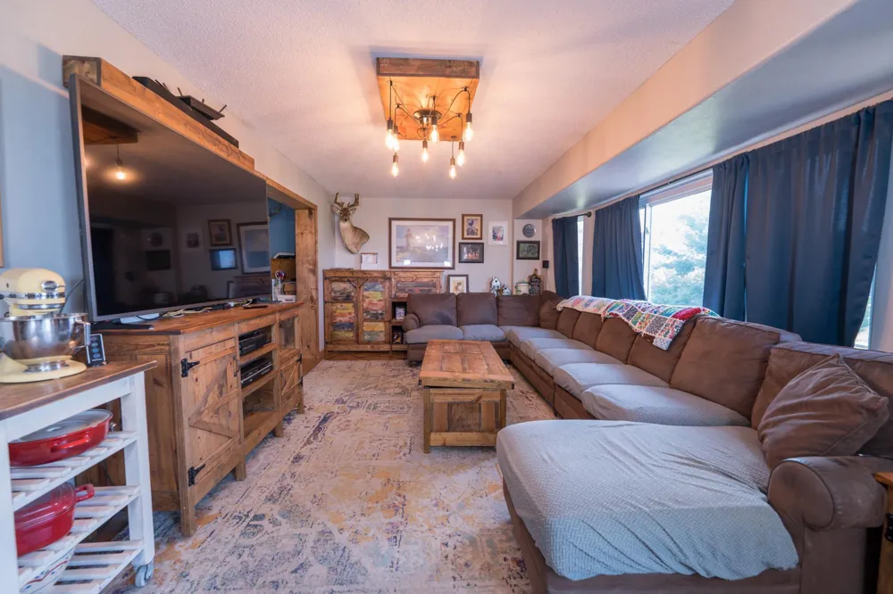 S373 Dammen Road Mondovi, WI 54755