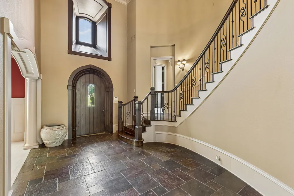 3075 Whispering Oaks Drive Highland Village, TX 75077