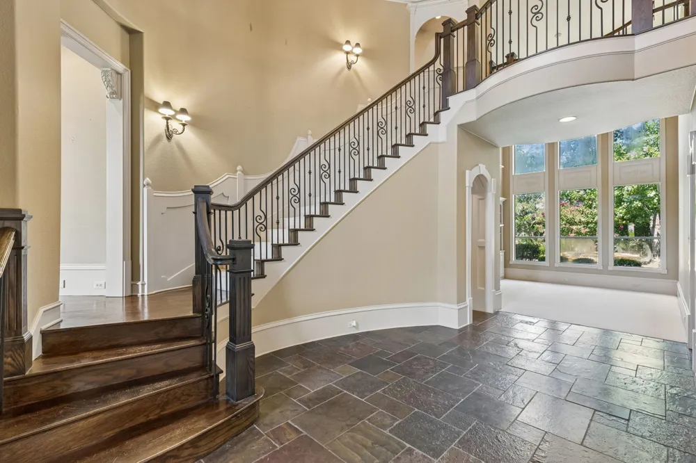 3075 Whispering Oaks Drive Highland Village, TX 75077
