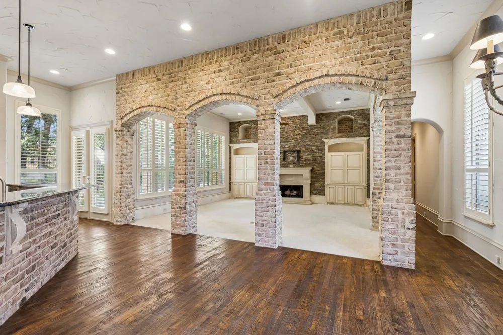 3075 Whispering Oaks Drive Highland Village, TX 75077
