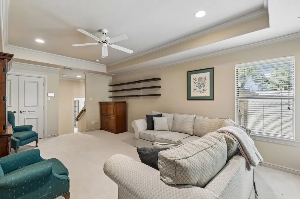 3075 Whispering Oaks Drive Highland Village, TX 75077