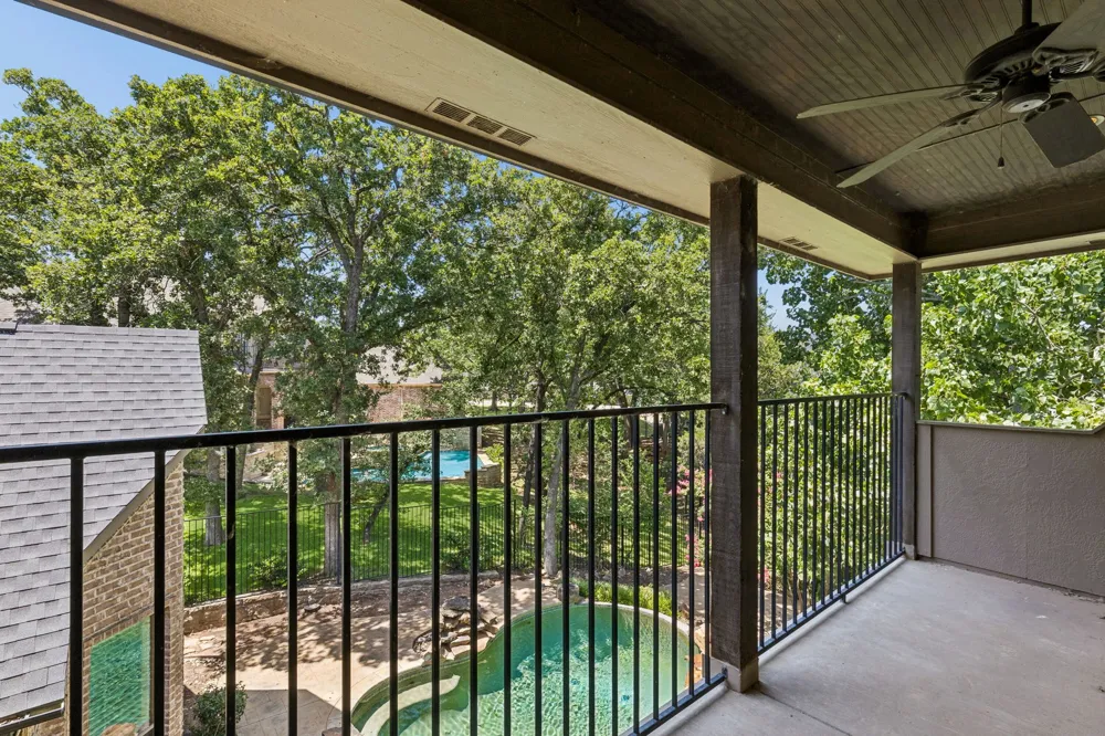3075 Whispering Oaks Drive Highland Village, TX 75077
