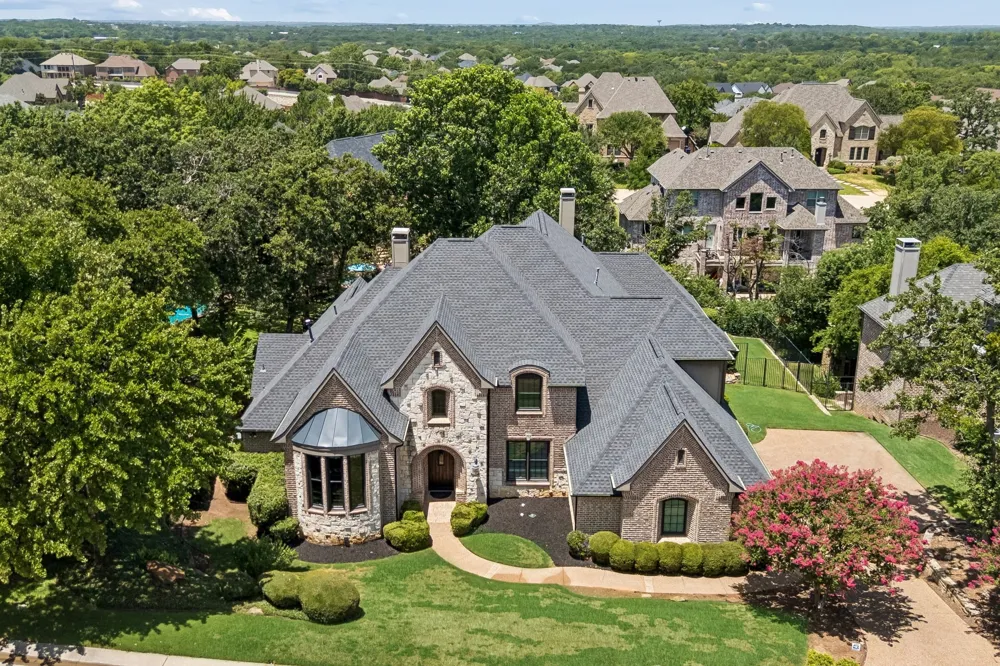3075 Whispering Oaks Drive Highland Village, TX 75077