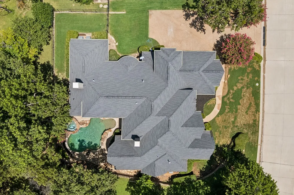 3075 Whispering Oaks Drive Highland Village, TX 75077