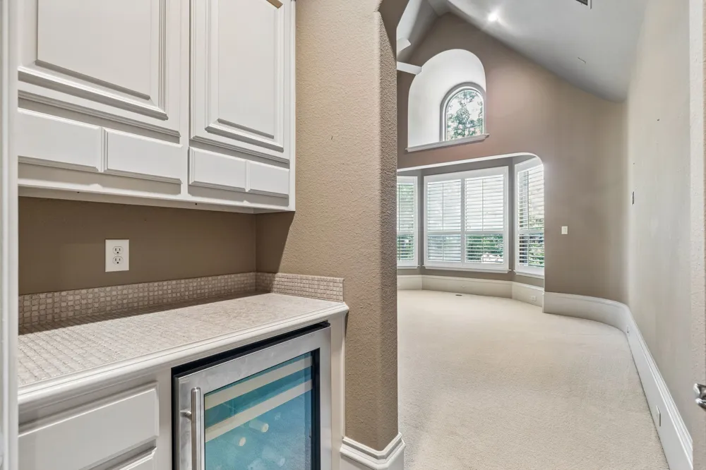 3075 Whispering Oaks Drive Highland Village, TX 75077