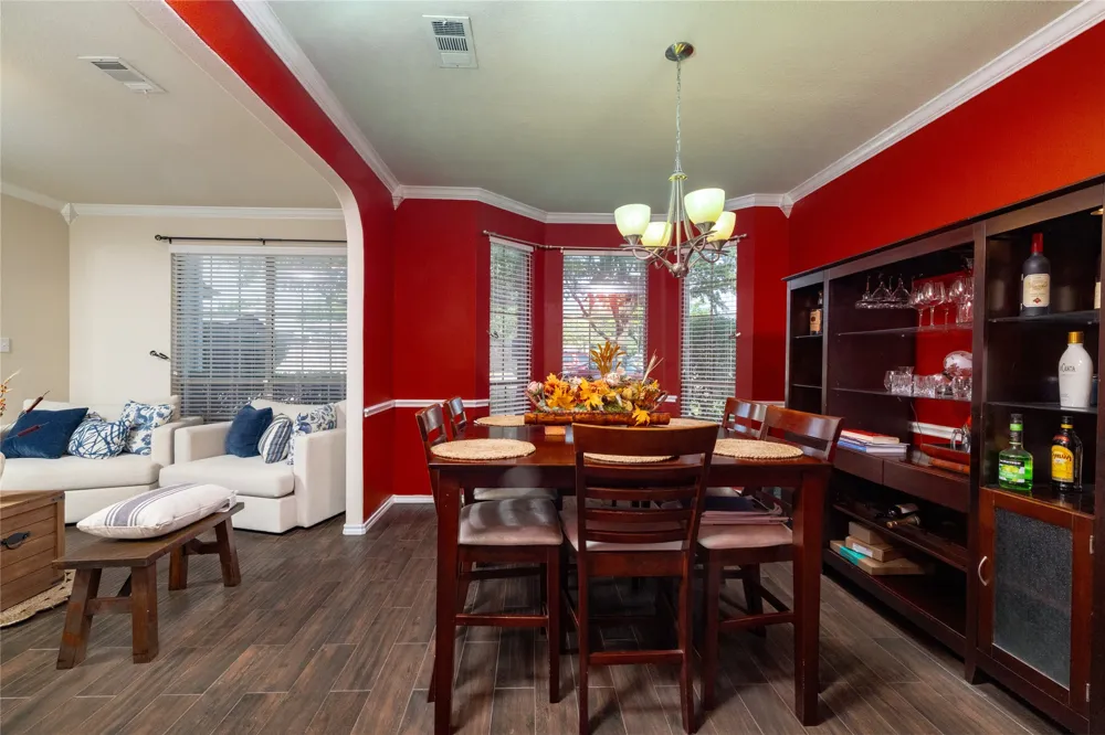 45 Beechcreek Drive Edgecliff Village, TX 76134
