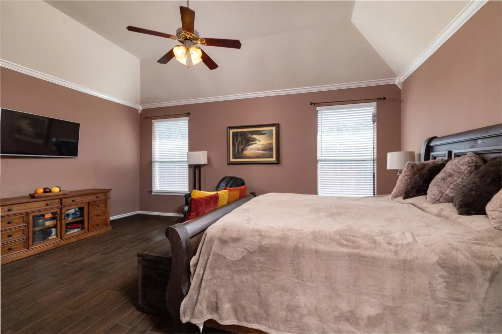 45 Beechcreek Drive Edgecliff Village, TX 76134