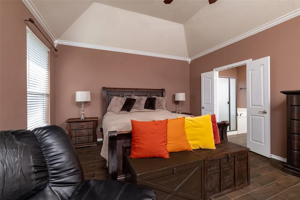 45 Beechcreek Drive Edgecliff Village, TX 76134