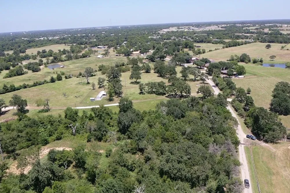 1224 S State Street Madisonville, TX 77864