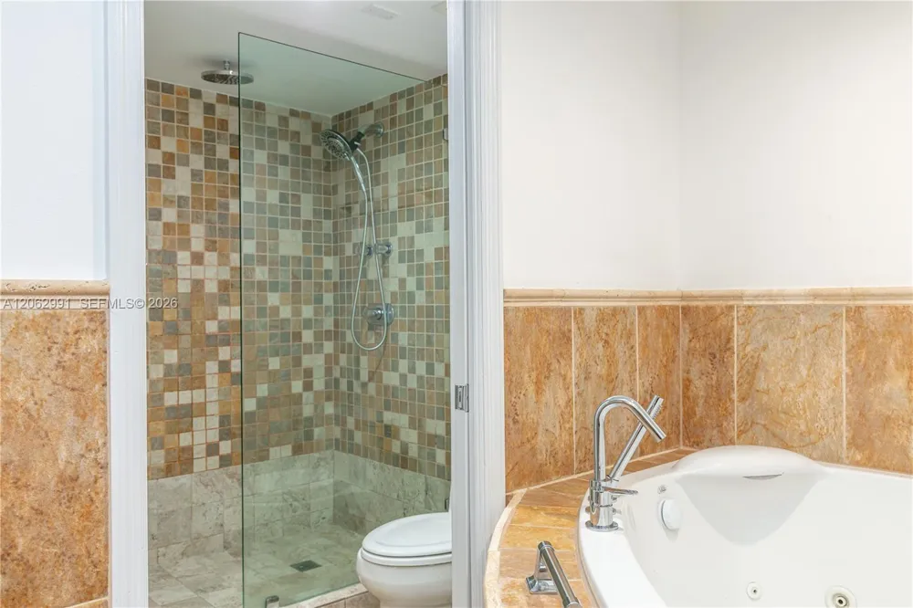 3500 Mystic Pointe Dr #3702 Aventura, FL 33180