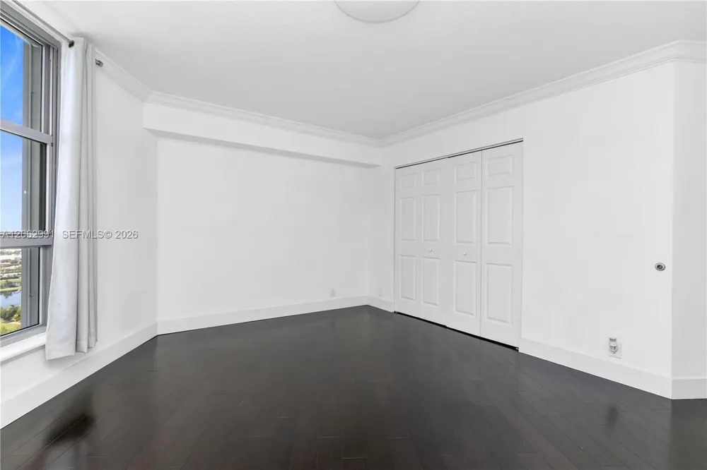 3500 Mystic Pointe Dr #3702 Aventura, FL 33180
