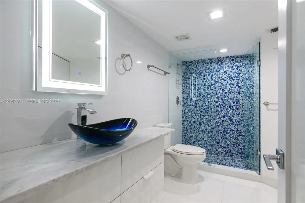 3500 Mystic Pointe Dr #3702 Aventura, FL 33180