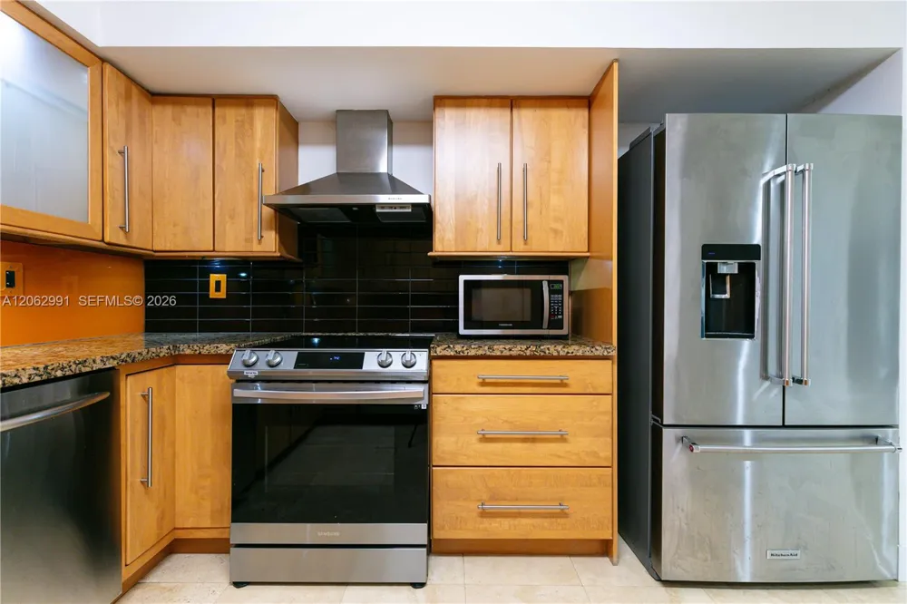 3500 Mystic Pointe Dr #3702 Aventura, FL 33180