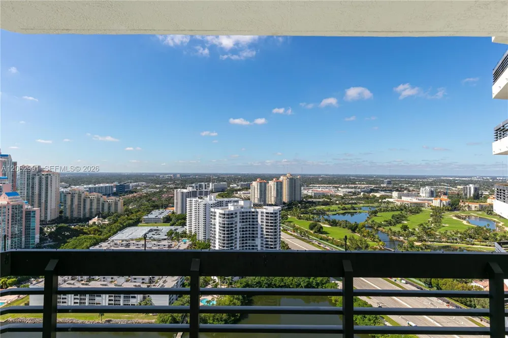 3500 Mystic Pointe Dr #3702 Aventura, FL 33180