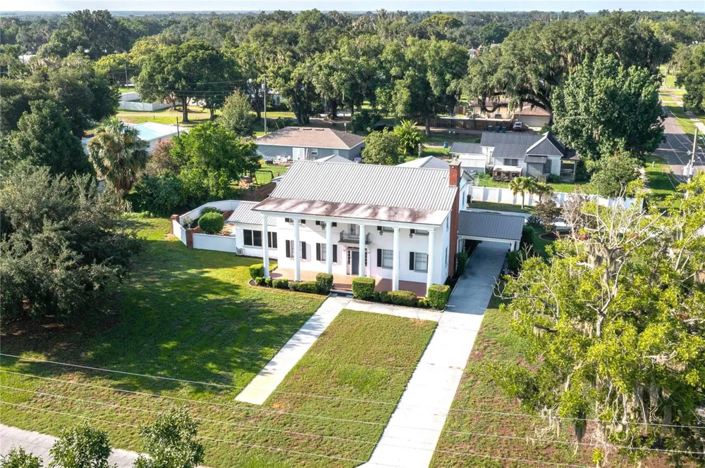300 3RD STREET NE Fort Meade, FL 33841