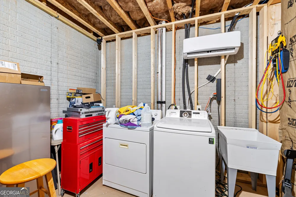 211 Fox Hall XING W Senoia, GA 30276