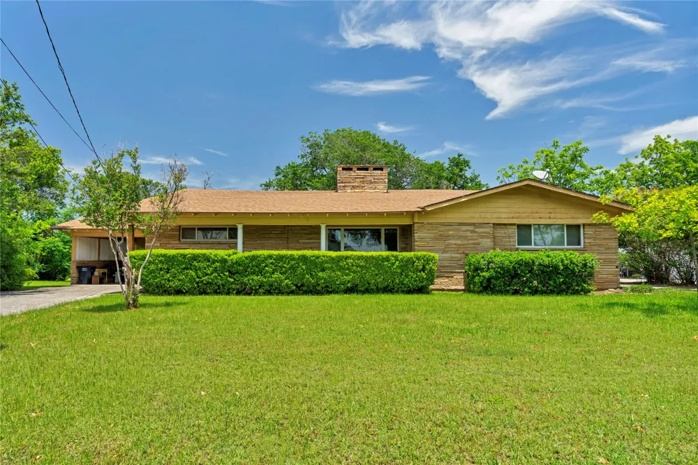 5108 Crown Road Fort Worth, TX 76114
