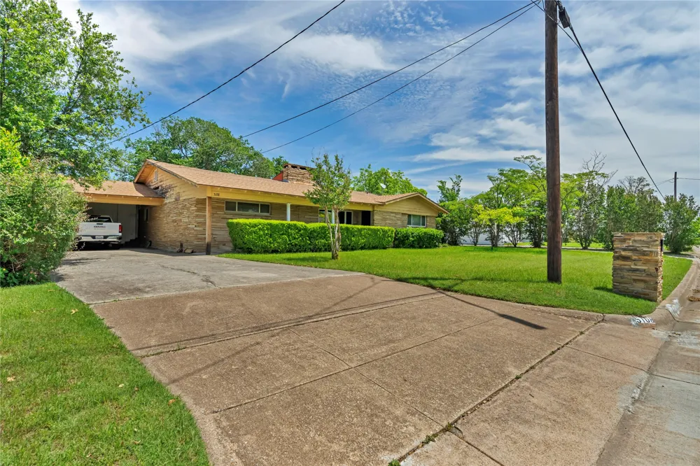 5108 Crown Road Fort Worth, TX 76114