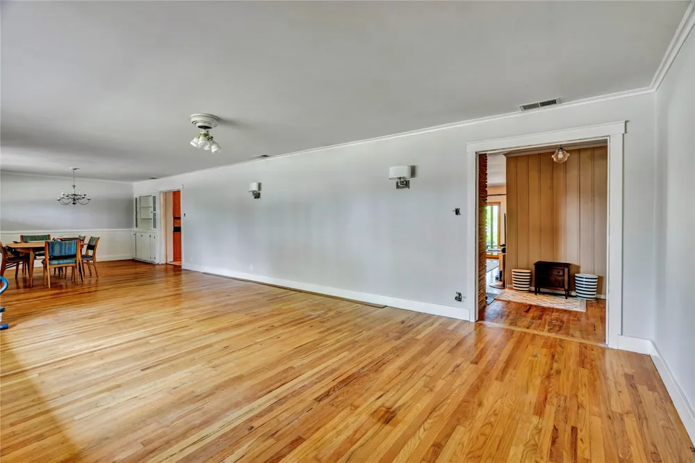 5108 Crown Road Fort Worth, TX 76114
