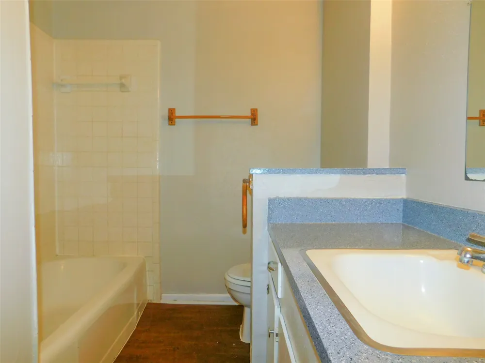 401 Betchan Street #4A Lake Dallas, TX 75065
