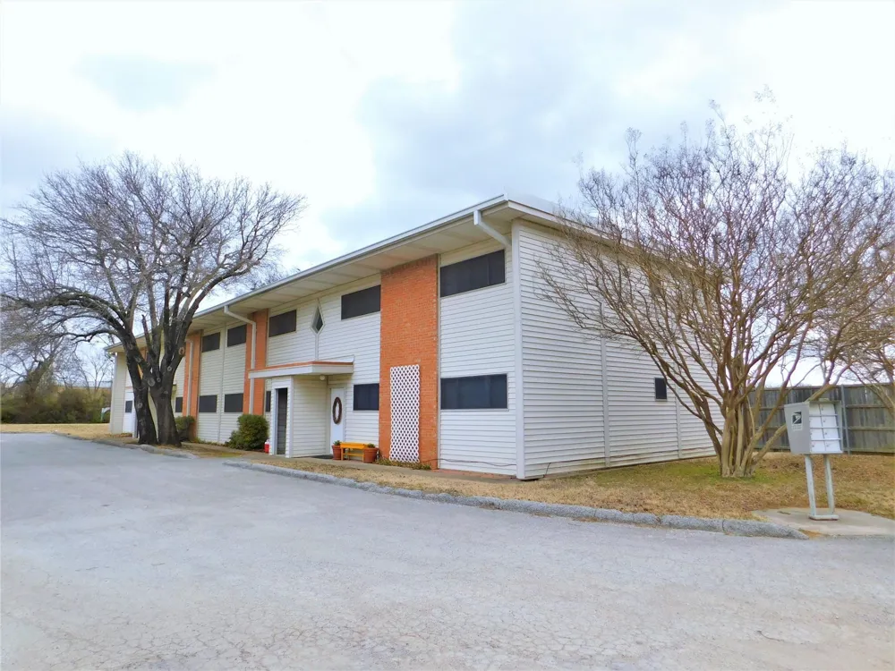 401 Betchan Street #4A Lake Dallas, TX 75065