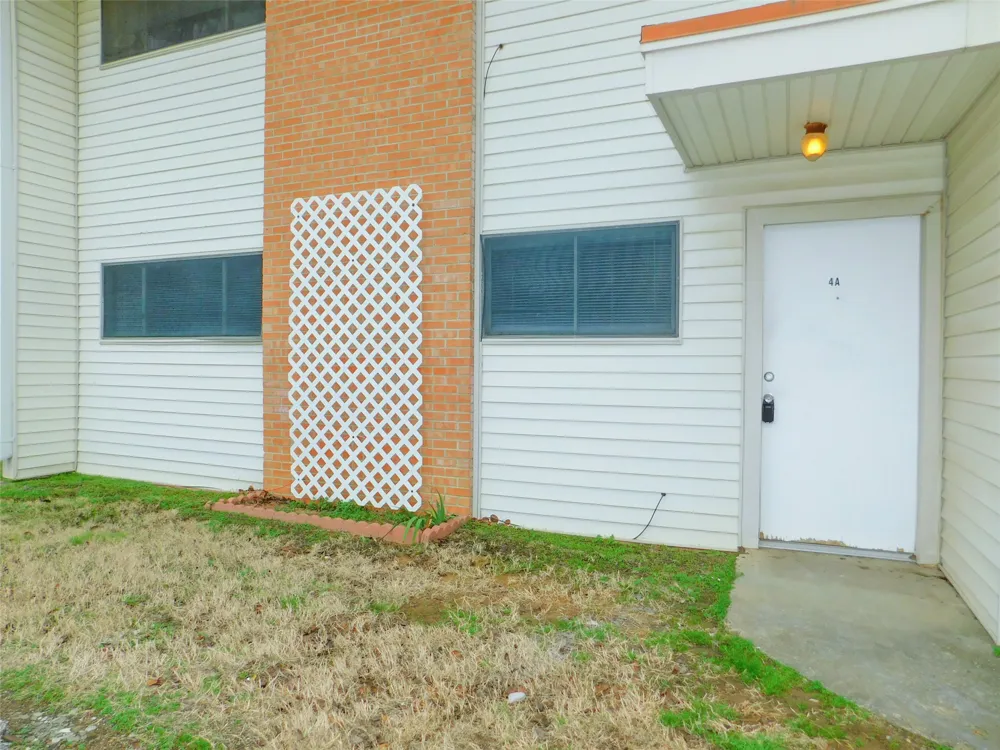 401 Betchan Street #4A Lake Dallas, TX 75065