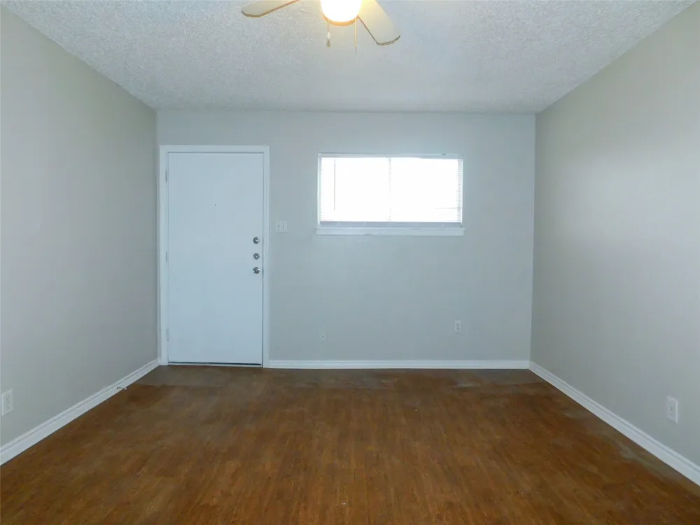 401 Betchan Street #4A Lake Dallas, TX 75065