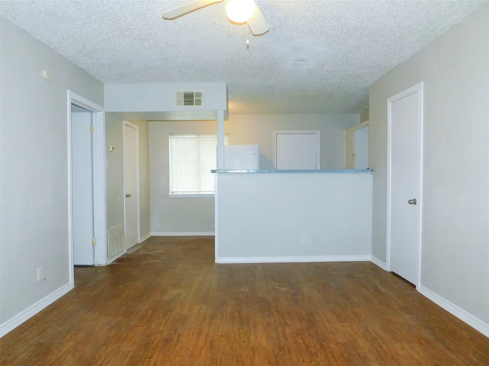 401 Betchan Street #4A Lake Dallas, TX 75065