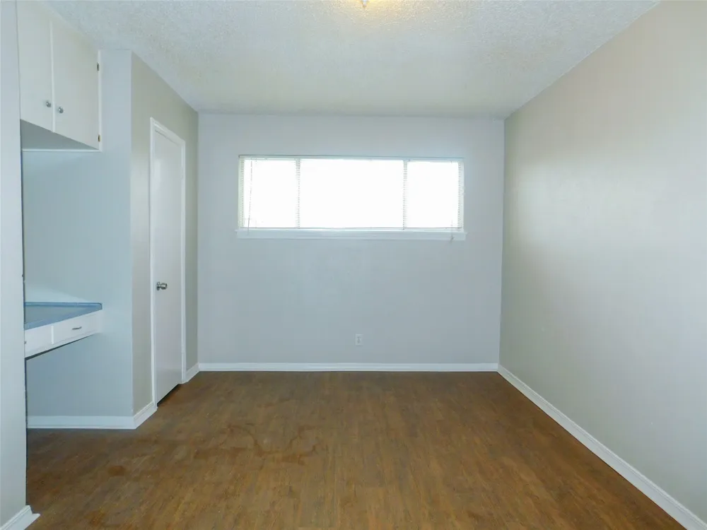 401 Betchan Street #4A Lake Dallas, TX 75065