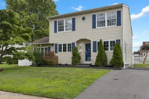 93 Elton Avenue