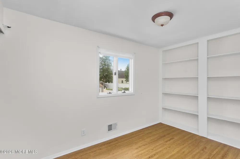 93 Elton Avenue Hamilton, NJ 08620
