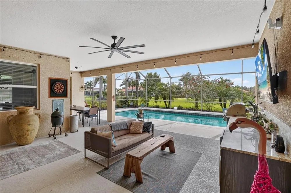 17009 1ST DRIVE E Bradenton, FL 34212