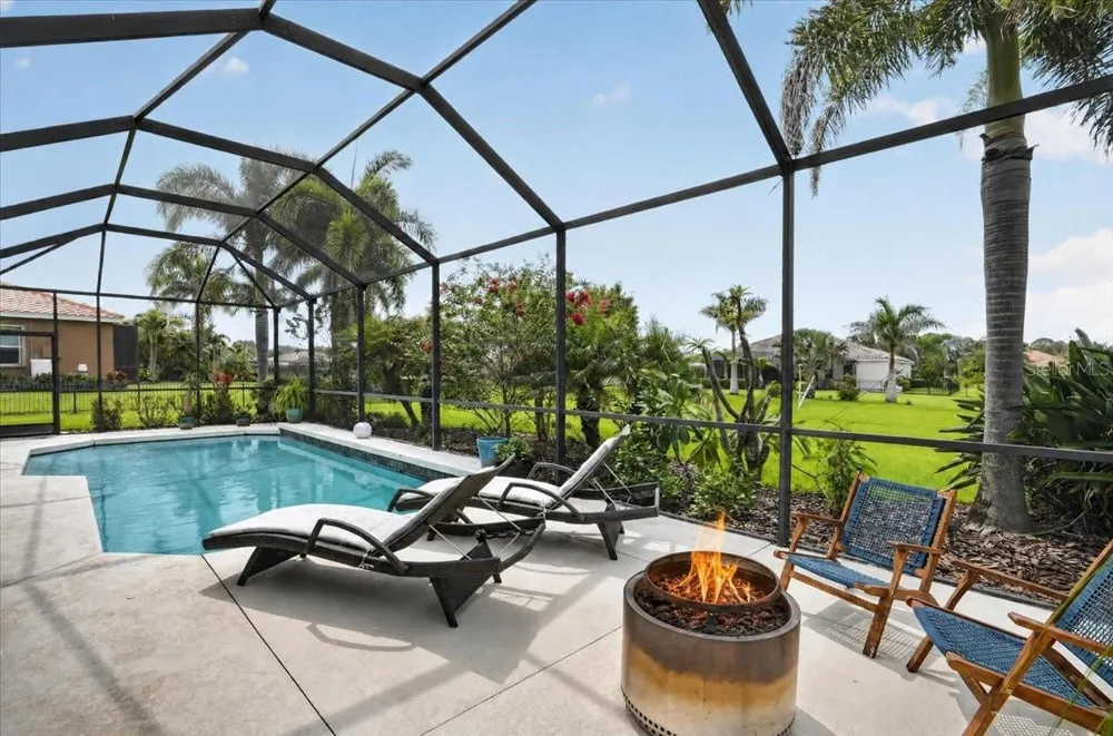 17009 1ST DRIVE E Bradenton, FL 34212
