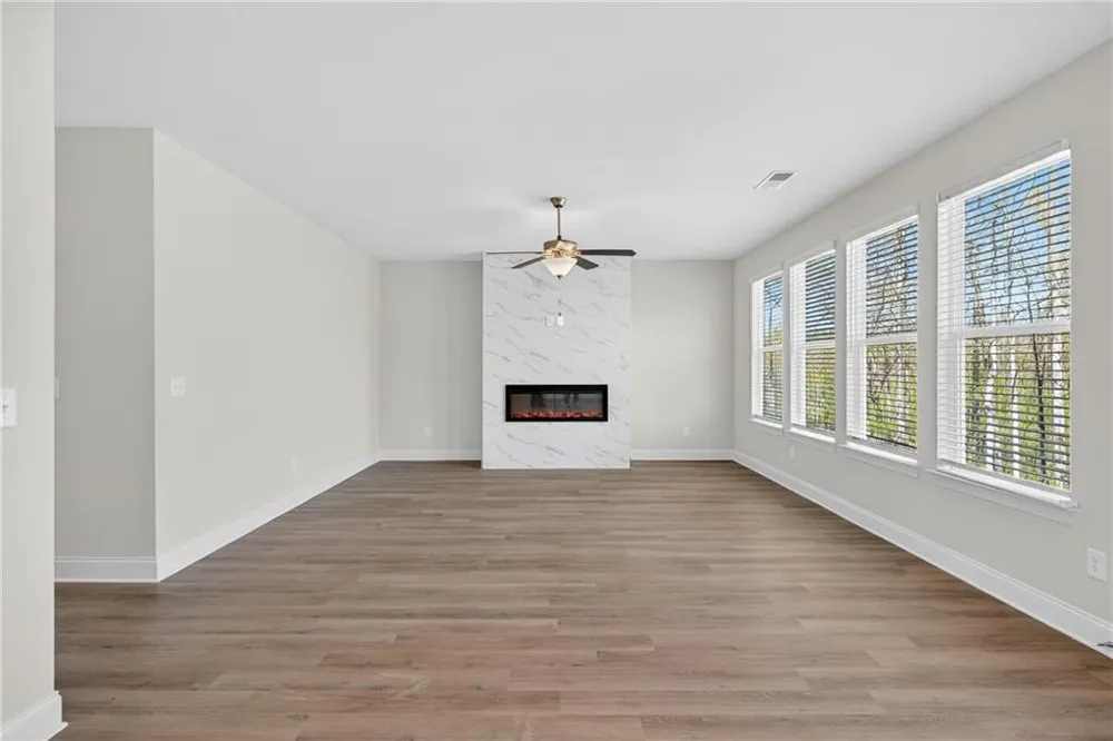 476 Lawson Drive Mansfield, GA 30055