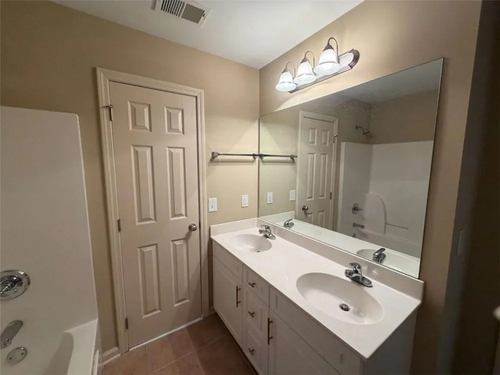 768 Laurel West Lane Dacula, GA 30019