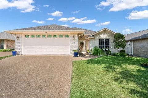 210 Bluebonnet Lane
