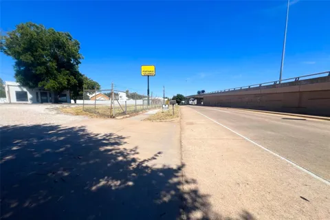 231 Central Expressway 287 Freeway E