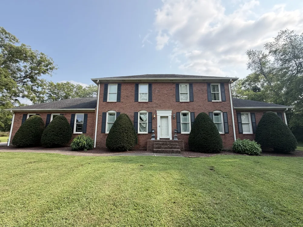 1307 Long Hollow Pike Gallatin, TN 37066